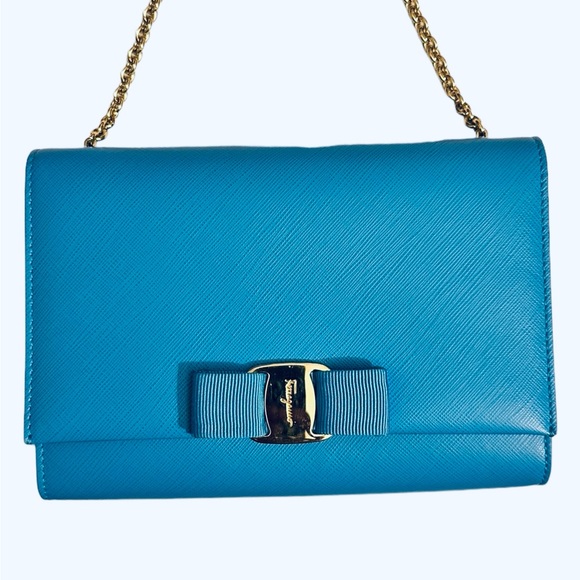 56 NWT Preloved Salvatore Ferragamo Ginny Crossbody Chain ($Marked Down 2/11/25) - Picture 1 of 7